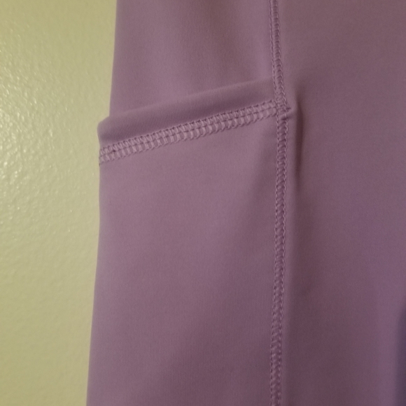 NWT Lilac pocket leggings - Picture 2 of 4